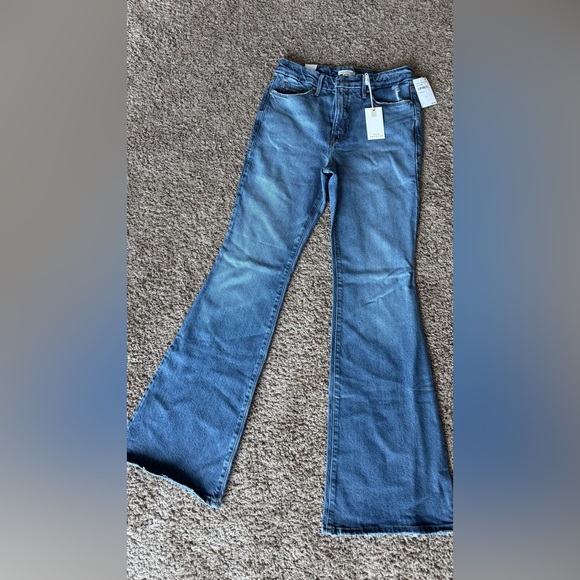 NWT Good American Good Legs Mid-Rise Flare Jeans - Picture 1 of 8
